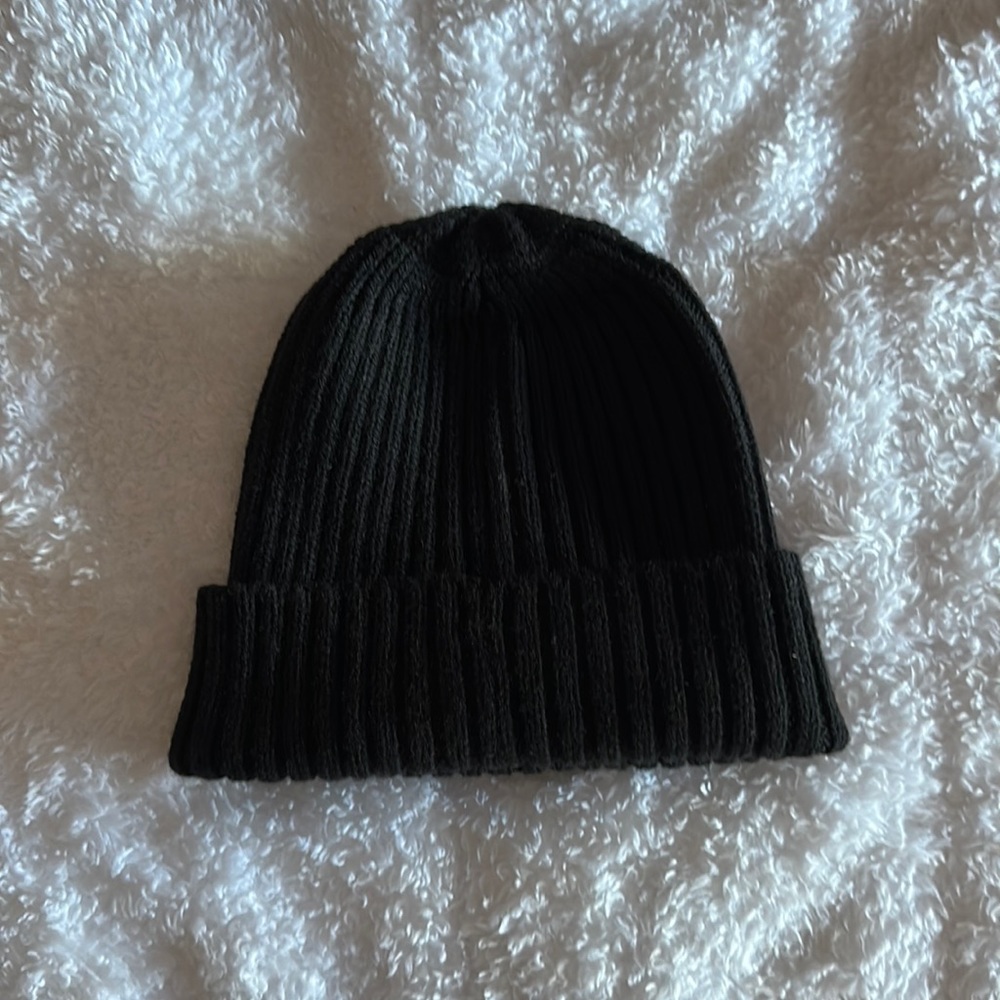 brandy melville beanie